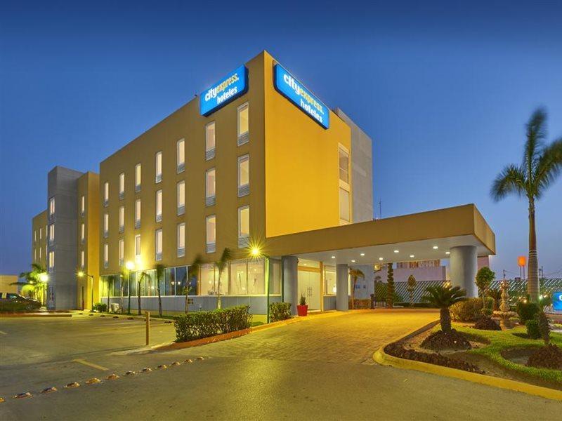 City Express By Marriott Reynosa Hotel Exterior photo