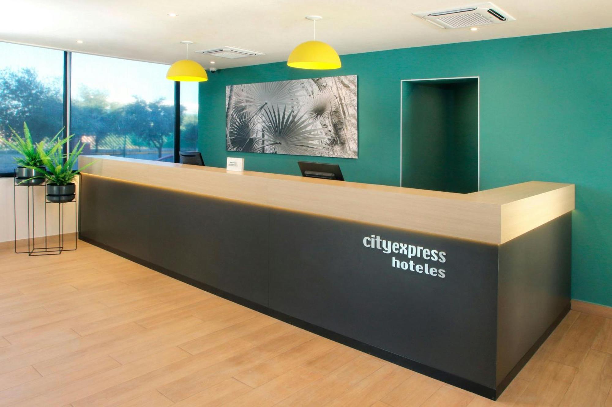 City Express By Marriott Reynosa Hotel Exterior photo